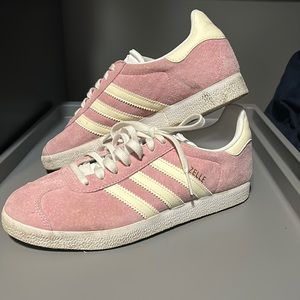 Adidas’s gazelle’s W